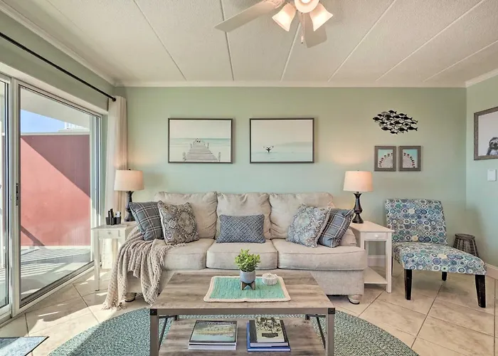 End-Unit Ocean City Condo With Panoramic Views!
